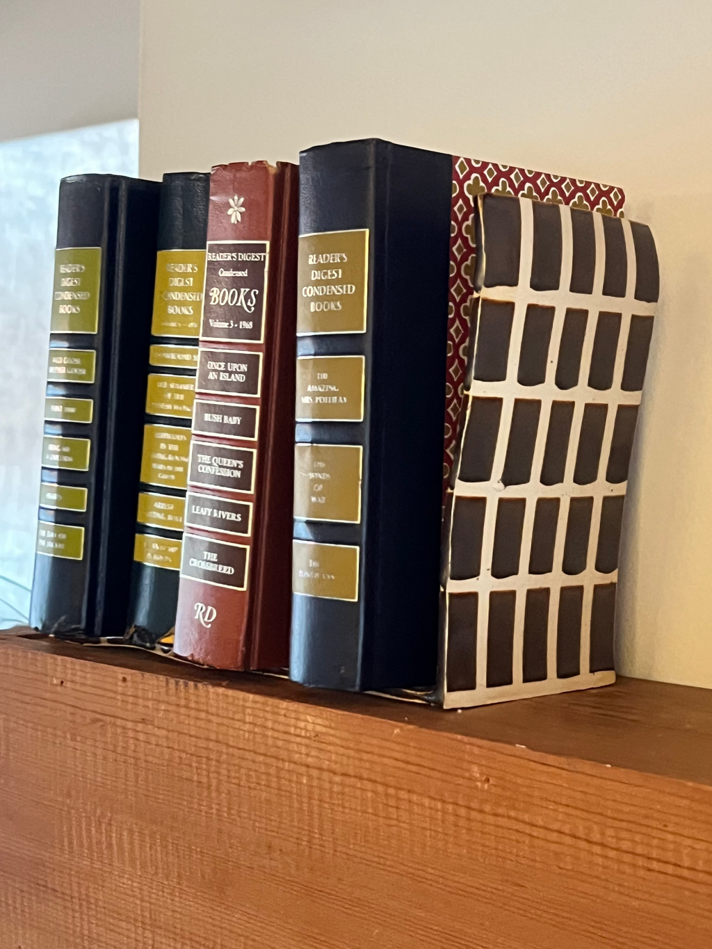 Checkered Bookends